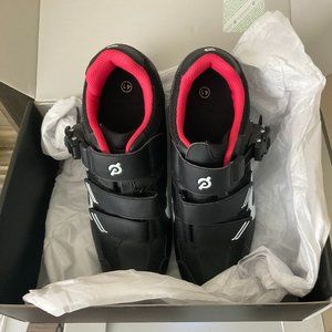 PELOTON CYCLING SHOES